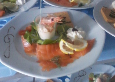 plat-entrée-saumon-le bistrot gourmand-fegreac-restaurant-traiteur